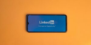 كيفية تحسين الملف الشخصي على LinkedIn: ملف قوي يعني فرص عمل أكبر