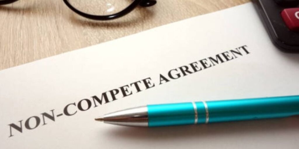 ما هي اتفاقية عدم المنافسة Noncompete Agreement ولماذا تلجأ الشركات لتوقيعها