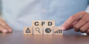 كيف يعمل تداول عقود الفروقات للعملات المشفرة؟ وما مزاياه؟