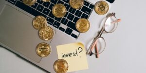 كيف يمكنك العثور على عملات رقمية جديدة للاستثمار 2025؟