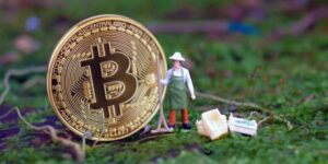 شرح مفهوم زراعة عوائد العملات المشفرة إيجابياتها وسلبياتها