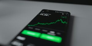 قائمة أفضل أسهم الاستثمار للمبتدئين 2025