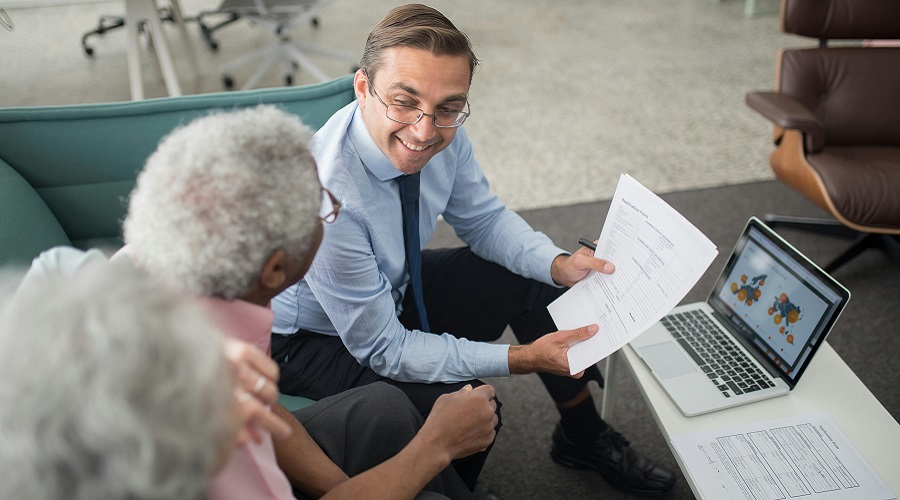 متى تحتاج إلى مستشار استثماري؟