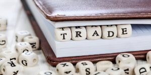 شرح مفهوم التداول الاحتكاري proprietary trading وكيف يعمل؟